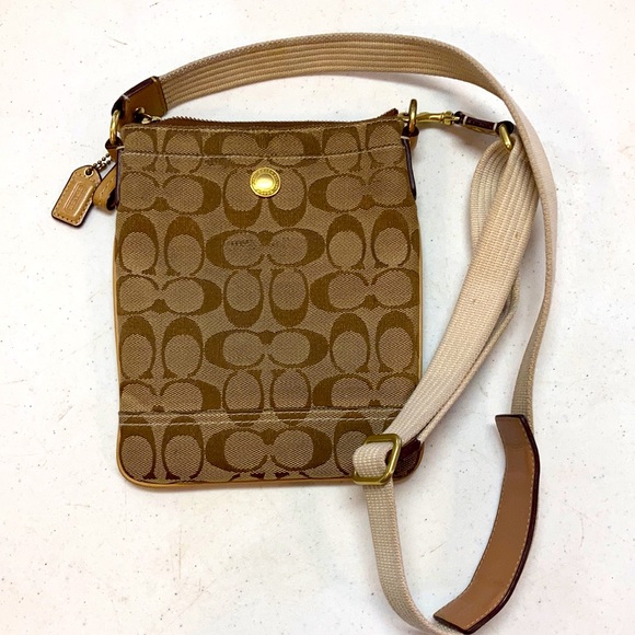 Coach Handbags - Coach Handbag Purse